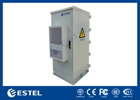 19 inch 32U Outdoor Telecom Cabinet Eén deur met 1500W koeling Anti-diefstal Drie punt slot