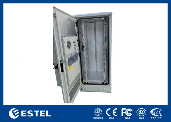 19 inch 32U Outdoor Telecom Cabinet Eén deur met 1500W koeling Anti-diefstal Drie punt slot