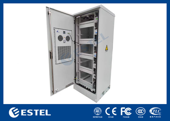 Buiten Telecomkast met PDU en Zijbox 40U IP55 Beschermingsniveau 2000W Koelcapaciteit 220VAC/48VDC Ingangsspanning