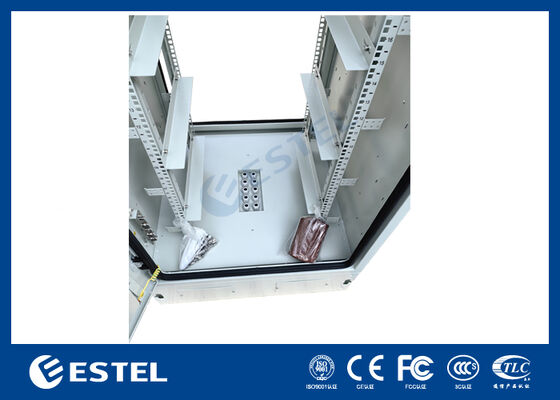 Buitenruimte 19 inch Rack Cabinet 32U IP65 met koelventilatoren LED-verlichting Veiligheid voor telecommunicatie en industriële toepassingen