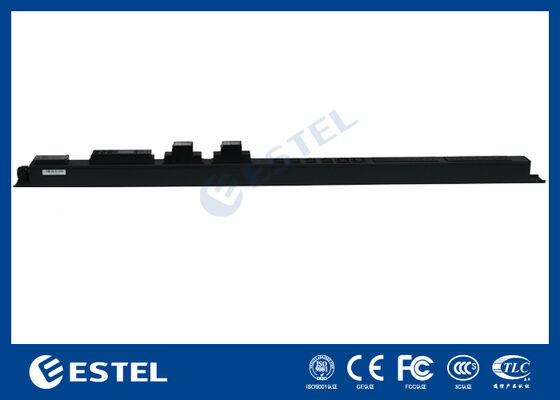 APC Smart PDU met realtime stroombewaking en omgevingssensoren voor datacenterbeheer en stroomlevering