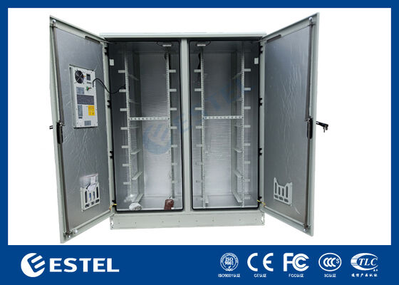 IP65 42U Dubbel Compartiment Buiten Elektrisch Kabinet SUS316 Roestvrij Staal Constructie